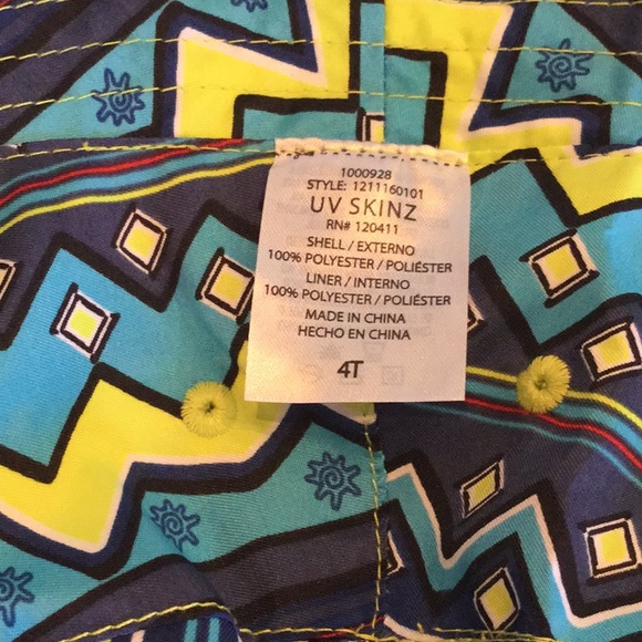 UV Skinz bucket hat. Reversible - Picture 2 of 2